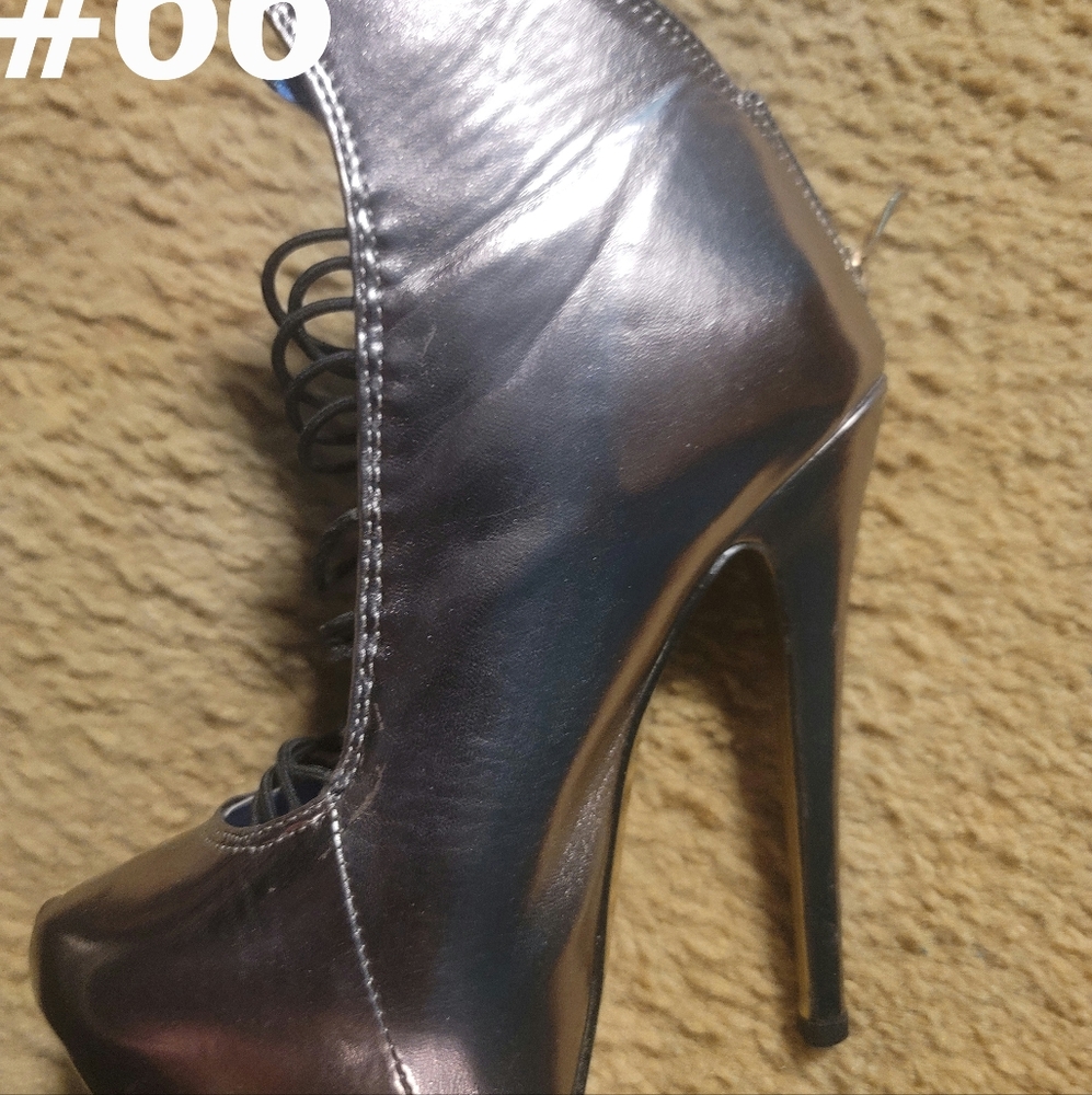 High heel boots